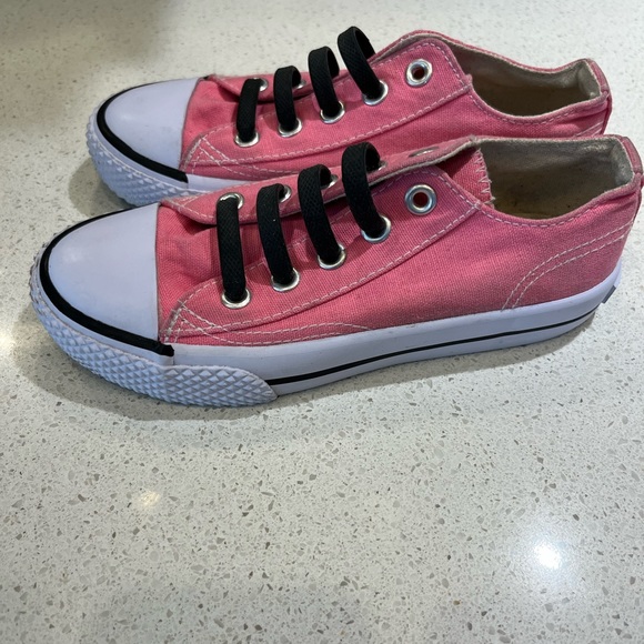 Kids Airwalk pink sneakers, size 11 1/2 - Picture 1 of 7